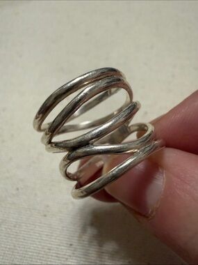Elegant Sterling Silver 925 Spiral Ring size 6.5